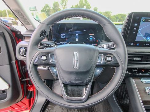Used 2025 Lincoln Aviator Reserve w/ Equipment Group 201A AWD/4WD image 21