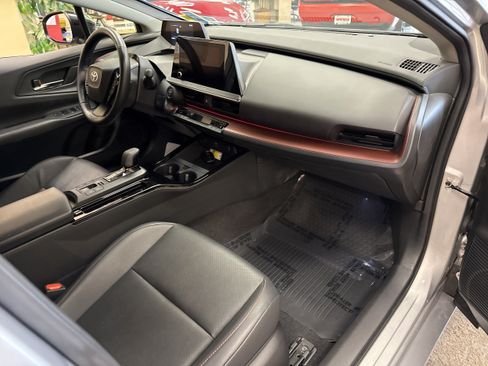 Used 2023 Toyota Prius Prime FWD image 26