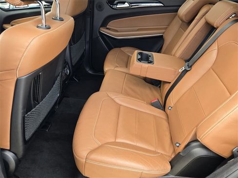 Used 2018 Mercedes-Benz GLS 550 4MATIC image 14