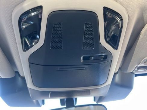 Used 2025 Subaru Outback image 15