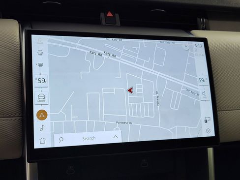 Used 2025 Land Rover Discovery Sport Dynamic SE image 25