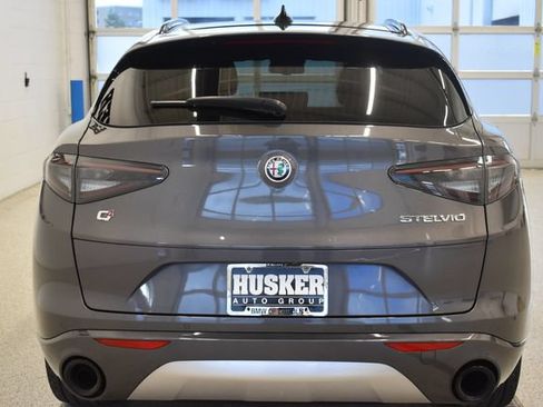Used 2024 Alfa Romeo Stelvio Ti w/ Performance Driving Package AWD/4WD image 11