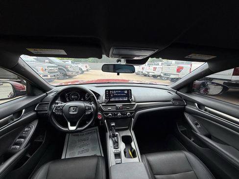 Used 2020 Honda Accord Sport image 18