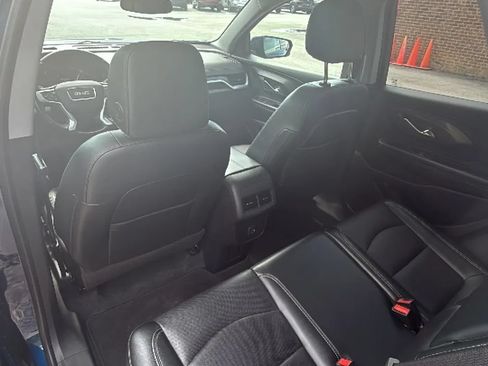 Used 2022 GMC Terrain SLT w/ Elevation Edition FWD image 28