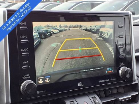 Used 2019 Toyota RAV4 XLE Premium image 29