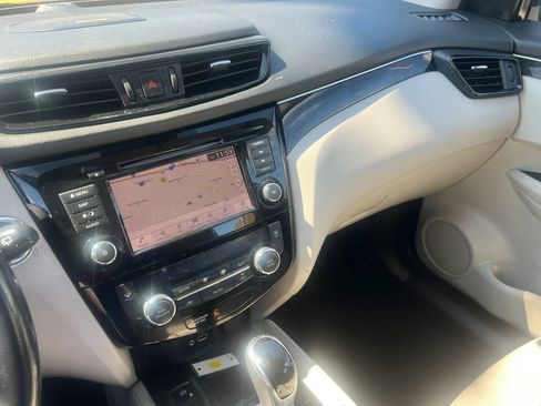 Used 2019 Nissan Rogue Sport SL w/ Premium Package image 22