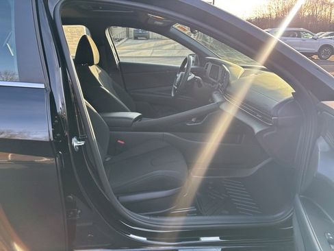 Certified 2026 Hyundai Elantra SEL Sport w/ Cargo Package image 27