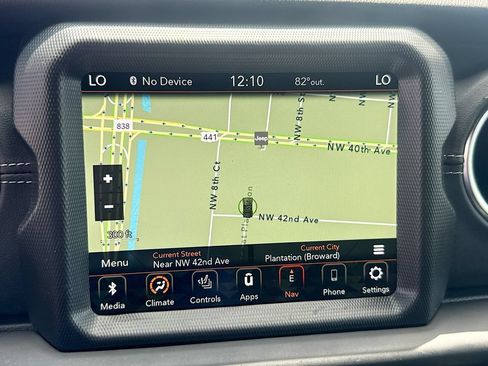 Used 2022 Jeep Wrangler Unlimited Sahara w/ Cold Weather Group AWD/4WD image 14