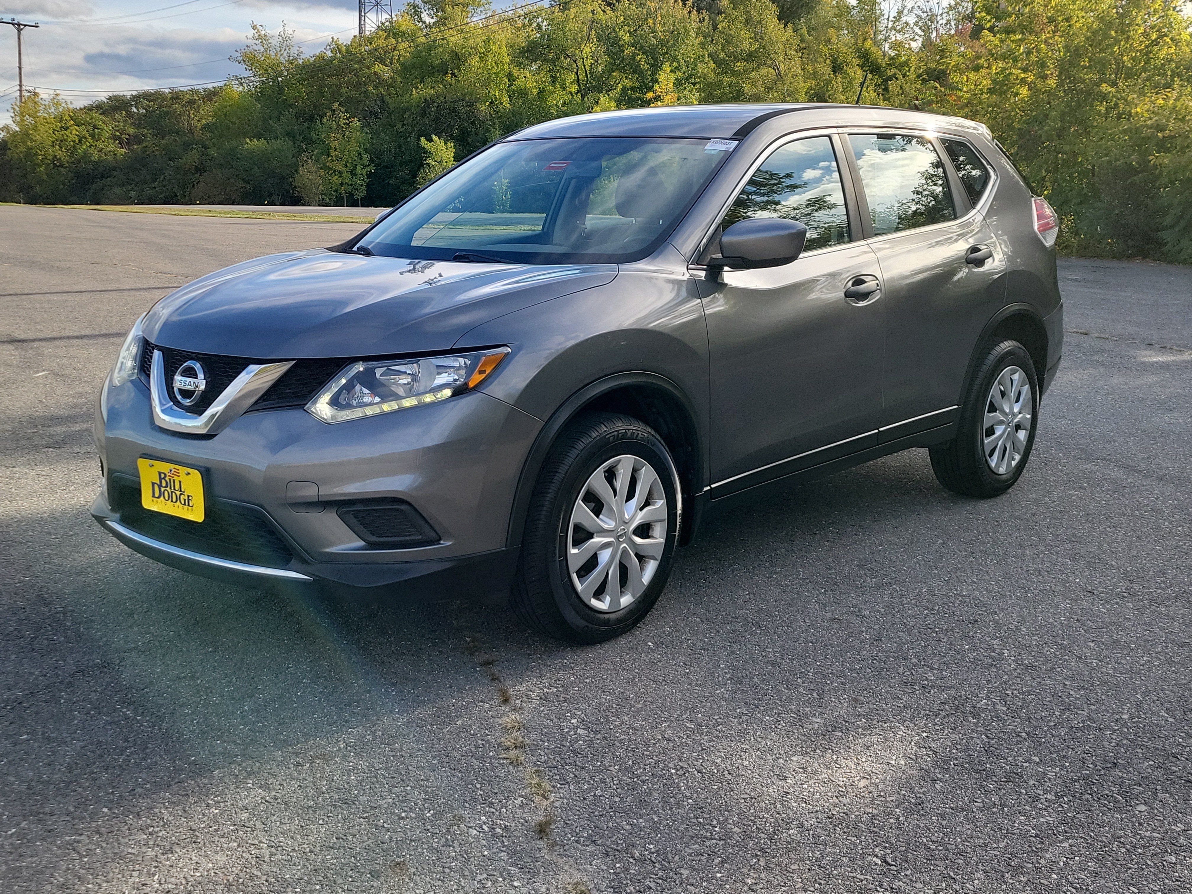 Used 2016 Nissan Rogue S AWD/4WD image 1