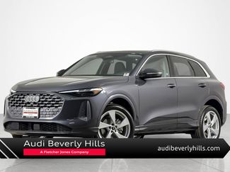 New 2025 Audi Q5 Premium Plus video 1