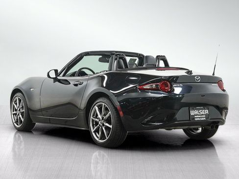 Used 2023 MAZDA MX-5 Miata Grand Touring RWD image 4