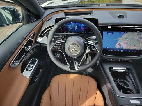 New 2026 Mercedes-Benz E 450 4MATIC Sedan image 18