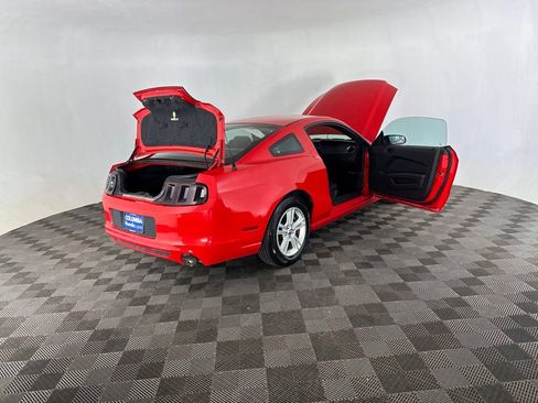 Used 2013 Ford Mustang Coupe RWD image 18