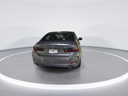 New 2025 BMW 330i xDrive Sedan w/ Convenience Package image 7