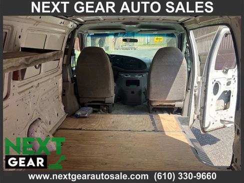 Used 2000 Ford E-150 and Econoline 150 RWD image 7