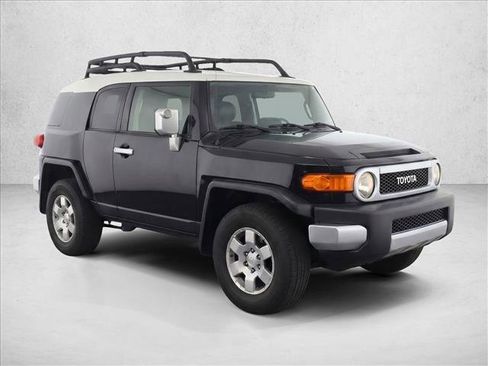 Used 2007 Toyota FJ Cruiser 4WD image 3
