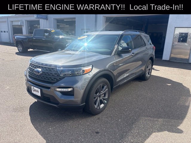 Used 2023 Ford Explorer XLT w/ Equipment Group 202A AWD/4WD image 4