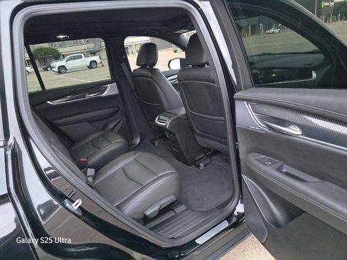 Used 2024 Cadillac XT6 Sport w/ Technology Package AWD/4WD image 22