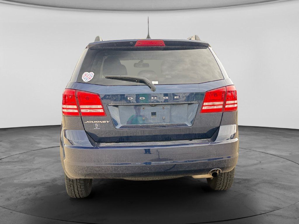 Used 2018 Dodge Journey SE w/ Connectivity Group FWD image 8