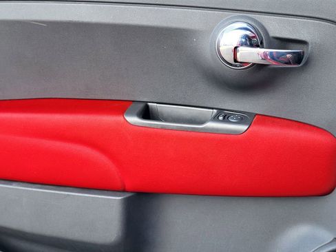 Used 2013 FIAT 500 Pop image 19