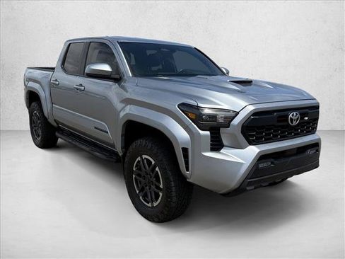 Used 2024 Toyota Tacoma TRD Sport AWD/4WD image 3
