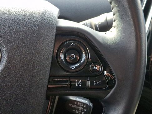 Used 2021 Toyota Prius Prime XLE image 21