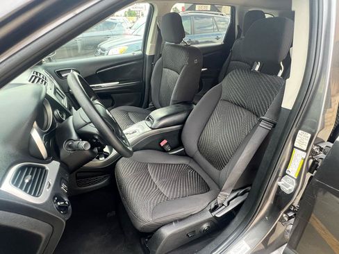 Used 2015 Dodge Journey SXT w/ Flexible Seating Group FWD image 11