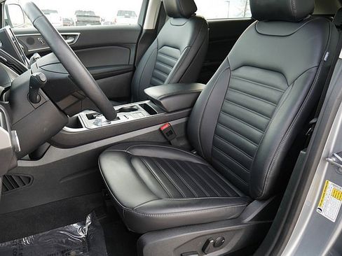 Used 2024 Ford Edge SEL w/ Convenience Package image 14