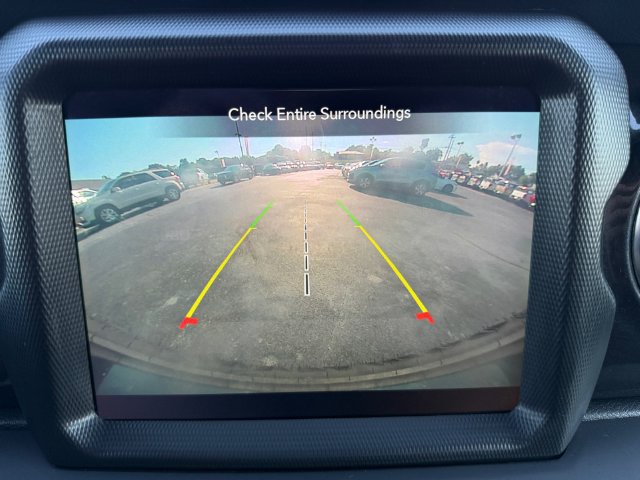 Used 2021 Jeep Wrangler Unlimited Sahara AWD/4WD image 25