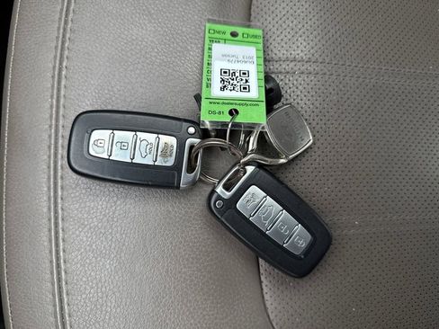 Used 2013 Hyundai Tucson Limited w/ Premium Pkg image 32