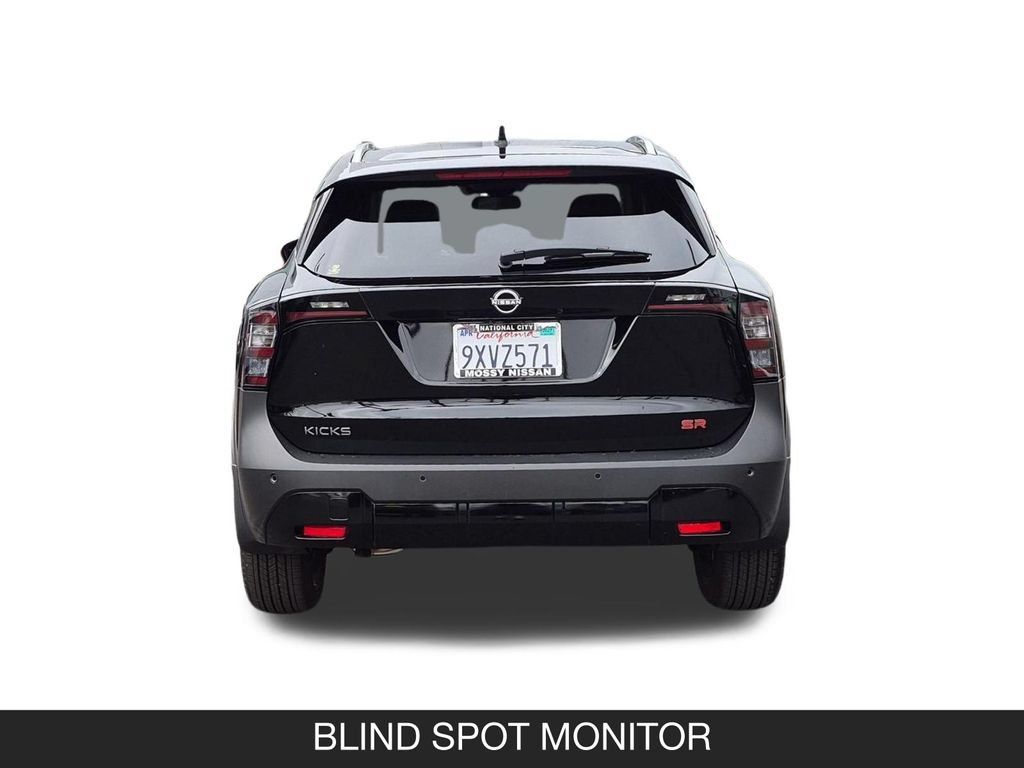 Certified 2026 Nissan Kicks SR FWD image 8