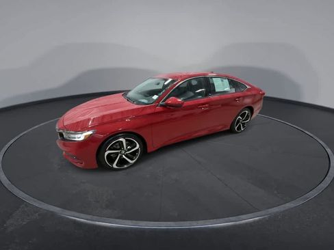Used 2018 Honda Accord Sport image 4