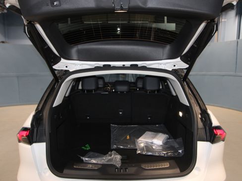 New 2026 Lincoln Nautilus Reserve AWD/4WD image 37
