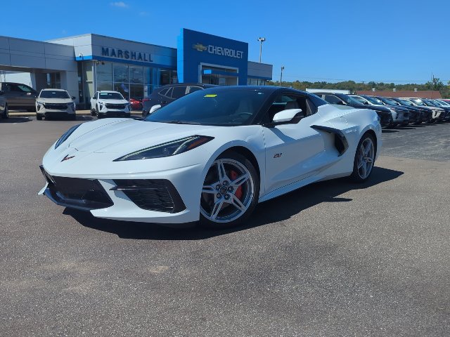 Used 2023 Chevrolet Corvette Stingray Convertible w/ 1LT RWD image 3