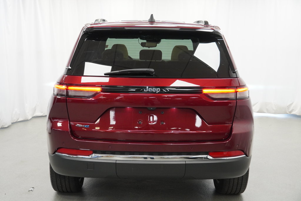 Used 2022 Jeep Grand Cherokee Limited 4xe AWD/4WD image 18