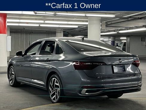 Used 2023 Volkswagen Jetta SEL FWD image 5
