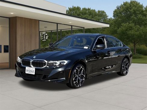 Used 2025 BMW 330i xDrive Sedan w/ M Sport Package image 2