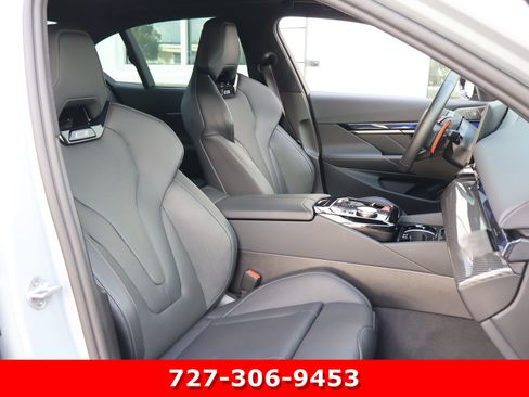 Used 2026 BMW M5 w/ Carbon Package AWD/4WD image 20