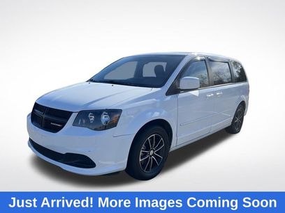 Used 2017 Dodge Grand Caravan SE