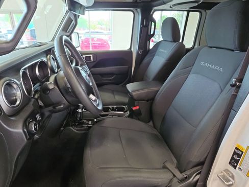 Used 2023 Jeep Wrangler Unlimited Sahara AWD/4WD image 14