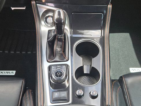 Used 2021 Nissan Maxima SR w/ Sport Mat Group FWD image 19