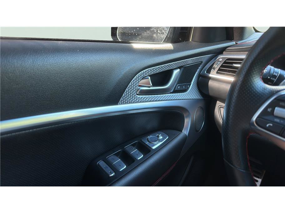 Used 2023 Genesis G70 2.0T w/ Sport Prestige Package AWD/4WD image 32