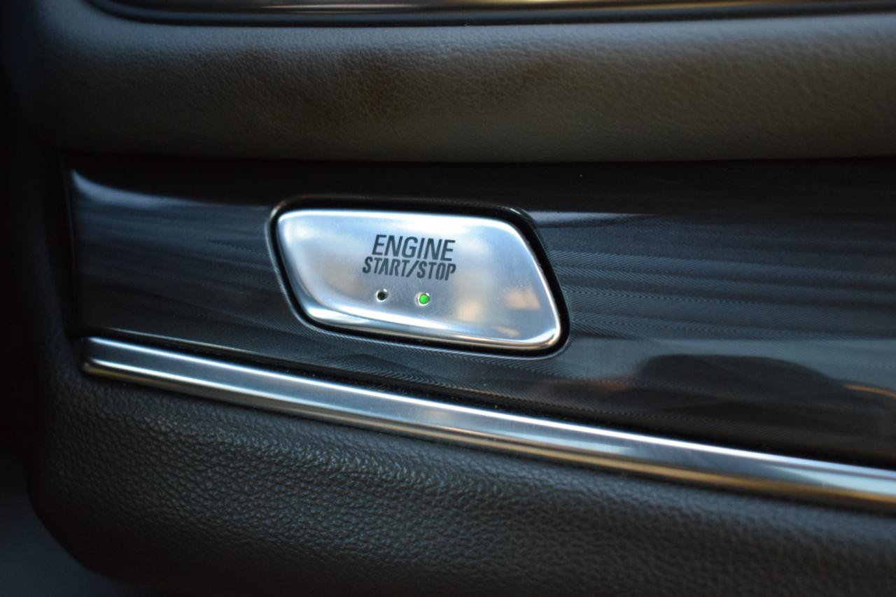 Used 2024 Buick Enclave Essence w/ Experience Buick Package FWD image 23