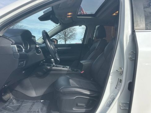 Used 2018 MAZDA CX-5 Touring w/ Preferred Equipment Package image 4