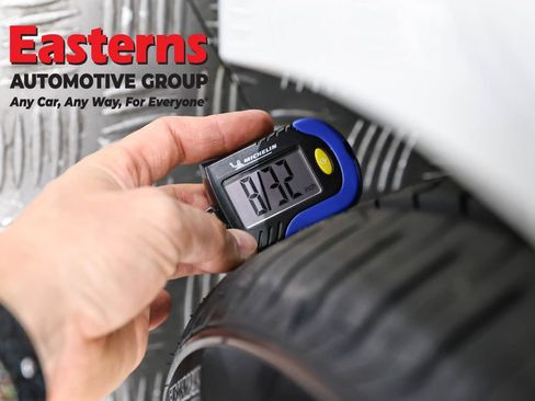 Used 2023 Tesla Model 3 Standard Range image 21