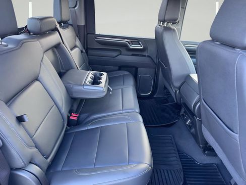 Used 2024 Chevrolet Silverado 2500 LTZ image 32