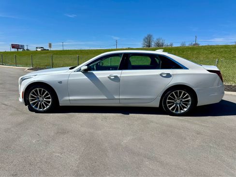 Used 2018 Cadillac CT6 Luxury image 8