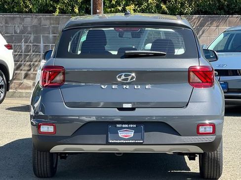 New 2026 Hyundai Venue SE FWD image 7