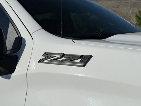 Used 2023 Chevrolet Silverado 1500 RST w/ Z71 Off-Road Package AWD/4WD image 19
