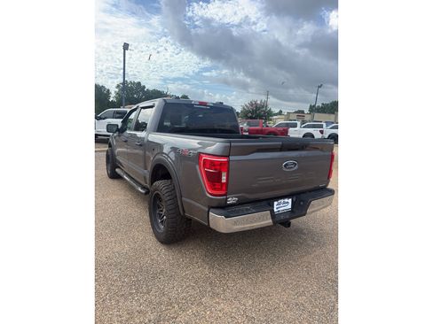 Used 2023 Ford F150 XLT w/ Trailer Tow Package AWD/4WD image 3
